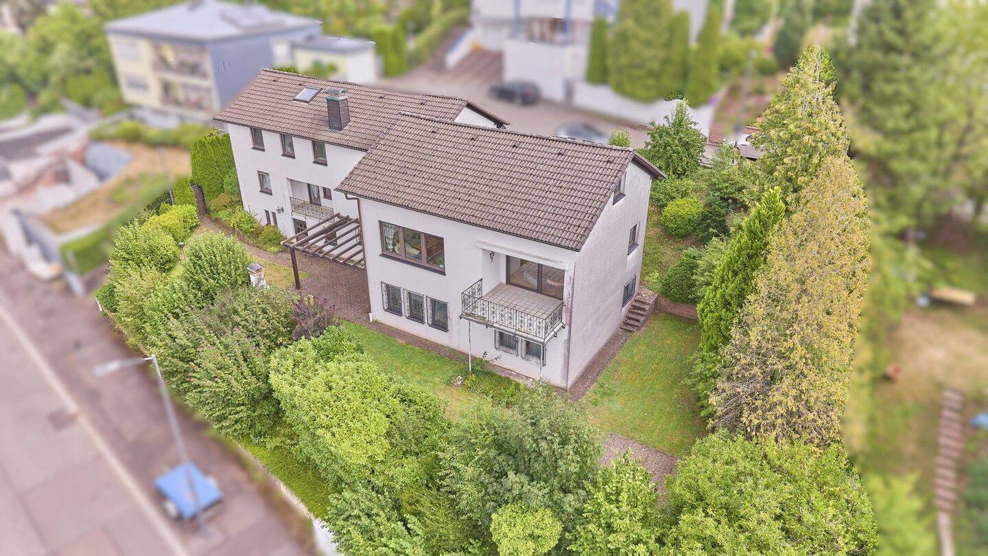 Architektur mit Charakter – Außergewöhnliches Einfamilienhaus in Pirmasens-Ruhbank, 66955 Pirmasens (Erlenbrunn Innenstadt Niedersimten Ruhbank Winzeln)