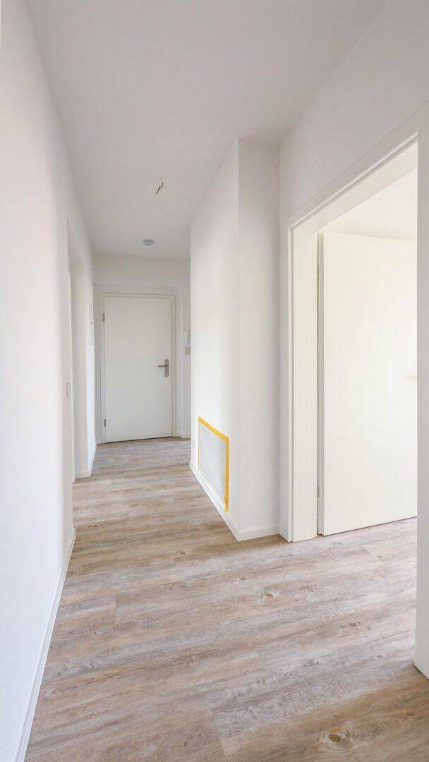 3 Raum Wohnung Dessau Nord, 2025 saniert, 64qm2, Fußbodenheizung, Vinyl, modern, Kurt-Weill-Straße, 6844 Dessau-Roßlau (Innenstadt Mildensee Waldersee)