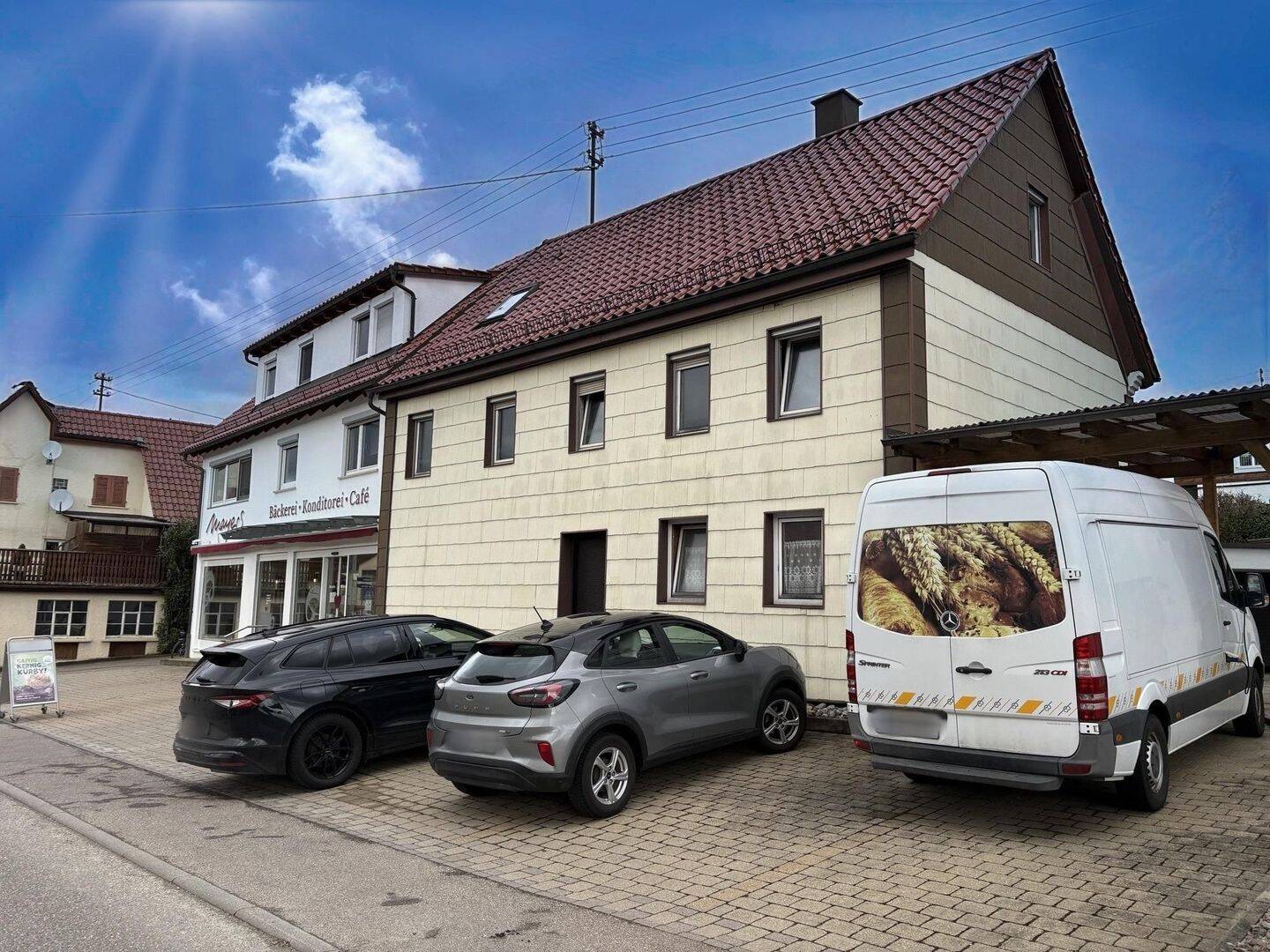 Bezahlbare Doppelhaushälfte mit Carport und Stellplätze. Sofort frei!, 73072 Donzdorf