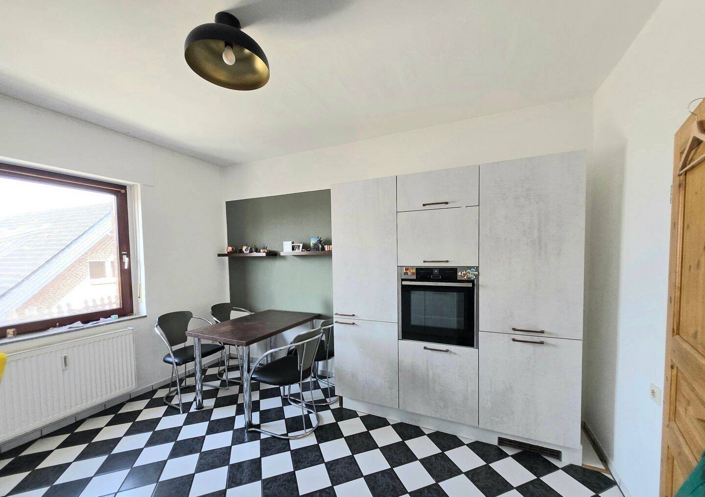 Charmante 3-Zimmer-Maisonette mit großzügiger 22-m²-Dachterrasse in Rheinbach-Oberdrees, 53359 Rheinbach