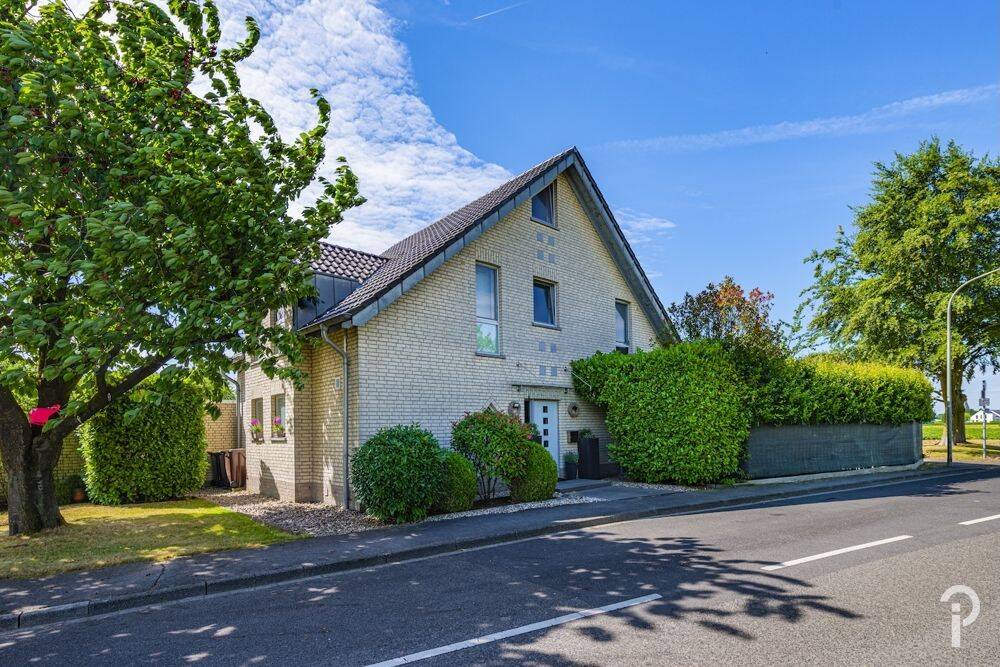Charmantes und äußerst gepflegtes Einfamilienhaus mit hohem Wohnkomfort für junge Familien und Paare, 41179 Mönchengladbach