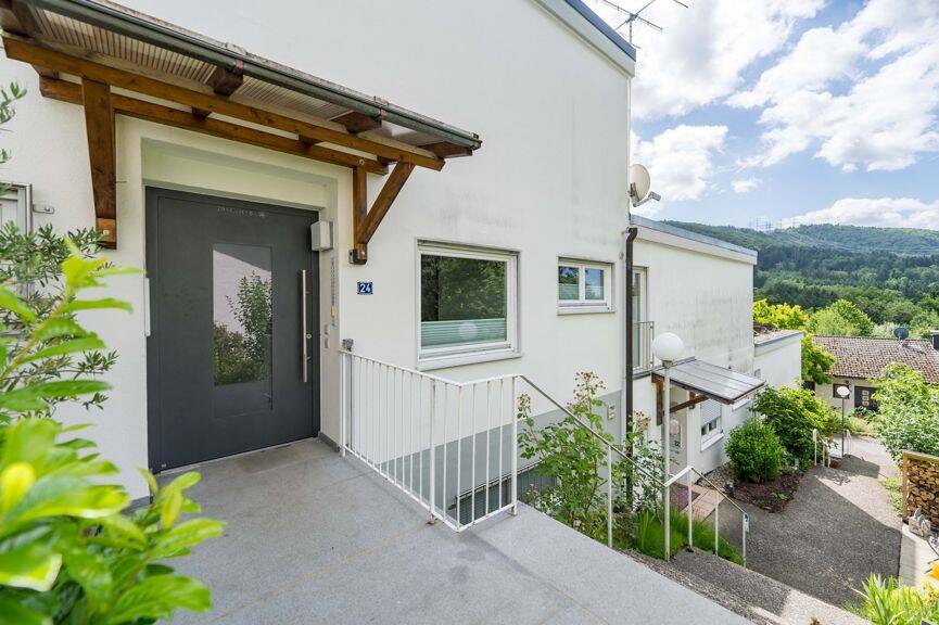 Mehr Raum. Mehr Aussicht, Mehr Zuhause. | Terrassenhaus im Hölzle mit Mega-Sonnenterrasse, 79664 Wehr