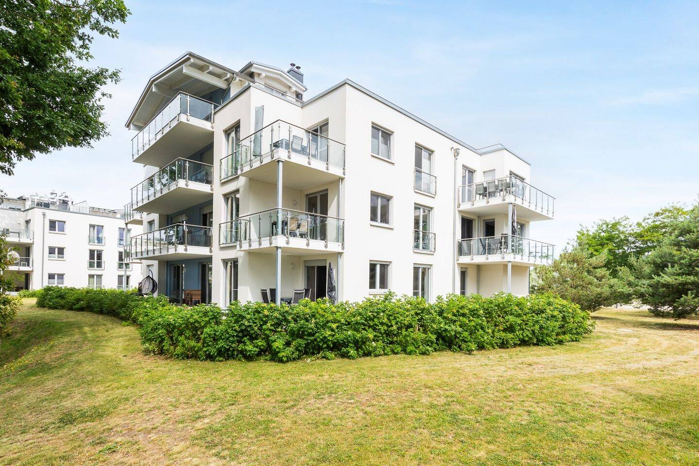 Mit Einbauküche, Kamin, Sauna, Rollläden usw.: Moderne & barrierefreie Ferienwohnung auf Usedom, 17419 Zirchow