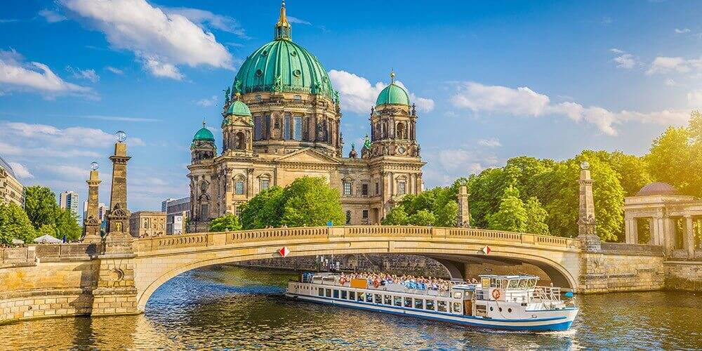 5.500,- pro QM- WOHNEN IM EXKLUSIVEN STUCKALTBAU in Kiezlage- dicht am Park, 10115 Berlin (Mitte Wedding)