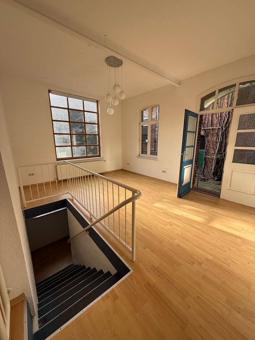 Lichtdurchflutete Gewerbeeinheit (55 m² inkl. Lagerfläche) in der Carl-Schütte-Str. 5 – Ideal für Kosmetik, Beauty oder Atelier, 31582 Nienburg (Weser)