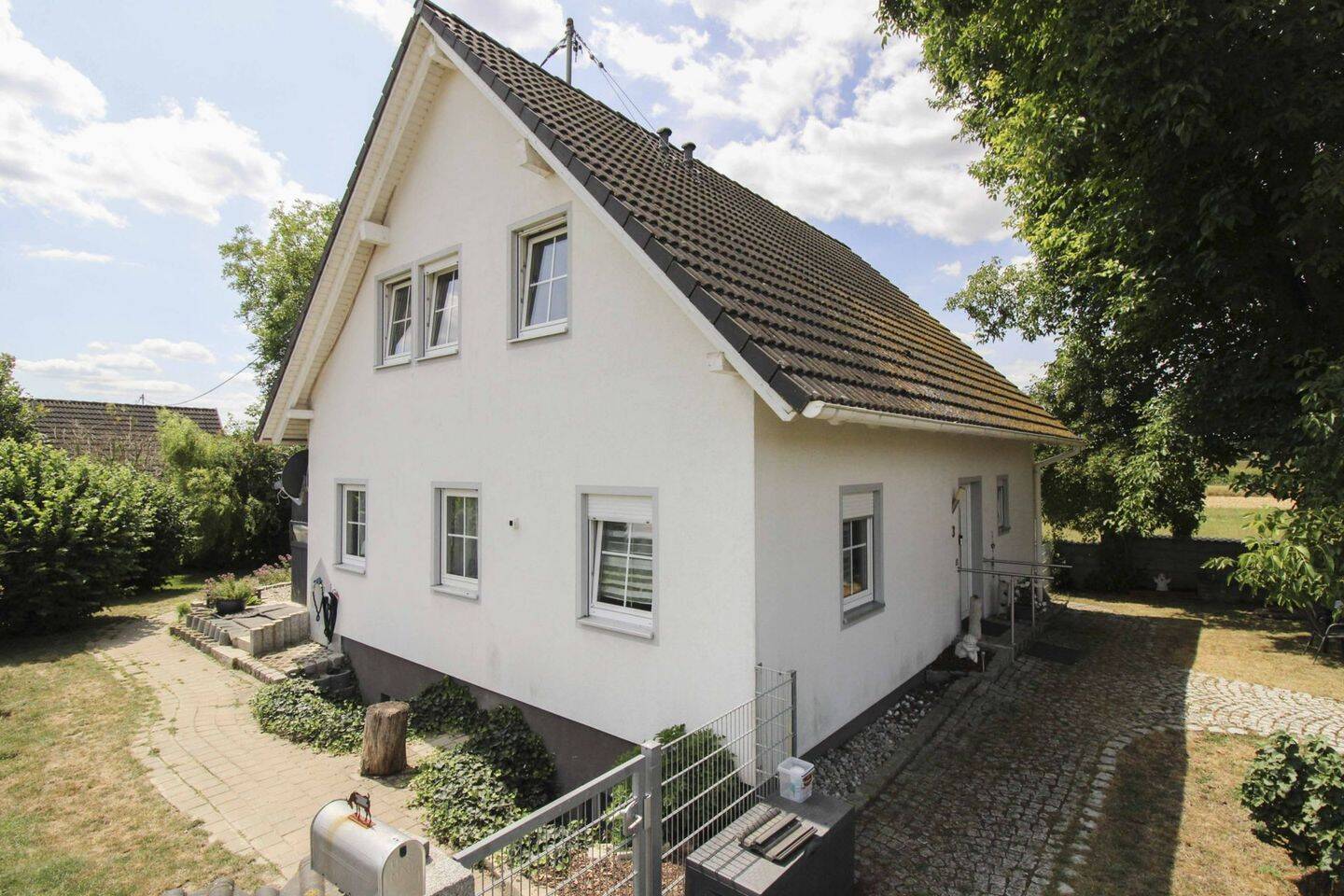 Freiraum pur: Freistehendes EFH mit Südgarten & angrenzender ehemaliger Koppelfläche, 86643 Rennertshofen