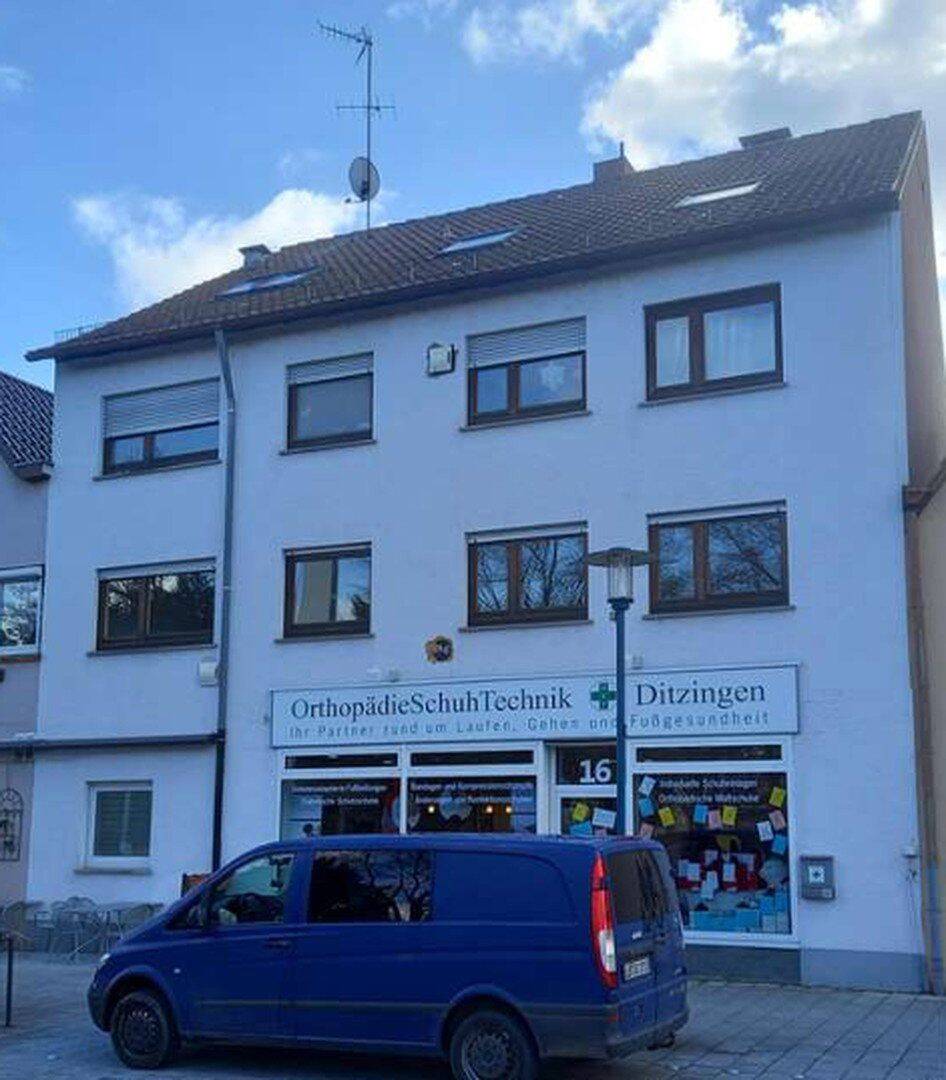 Großzügige 5-Zimmer-Wohnung mit Garten in zentraler Lage von Ditzingen, 71254 Ditzingen