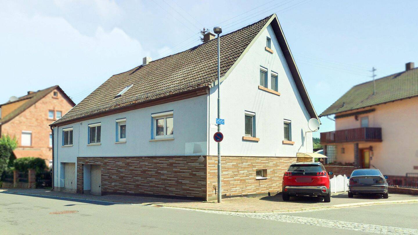 Außen klassisch. Innen überraschend. Großzügig wohnen in Freudenberg-Rauenberg., 97896 Freudenberg
