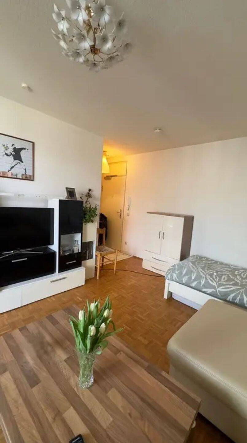 Behagliche Etagenwohnung mit Balkon in gefragter Lage, 63263 Neu-Isenburg
