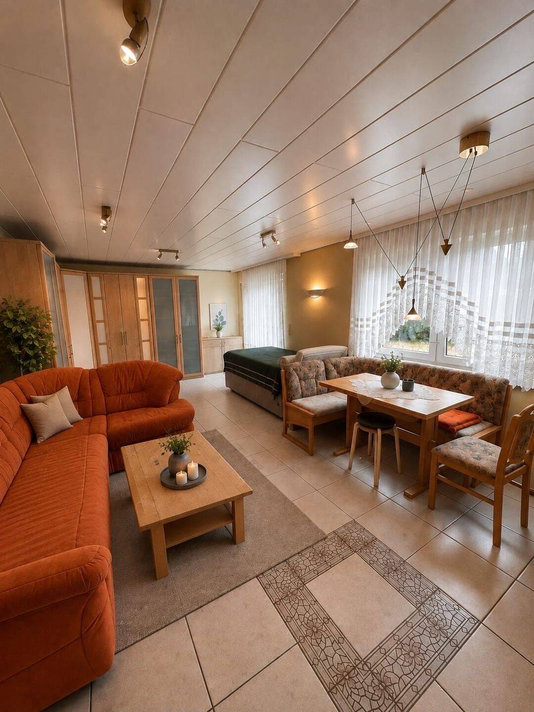 Modern möbliertes 1-Zimmer-Apartment mit Terrasse, Garten & optionaler Stellplatz in Bottrop, 46236 Bottrop (Stadtmitte)