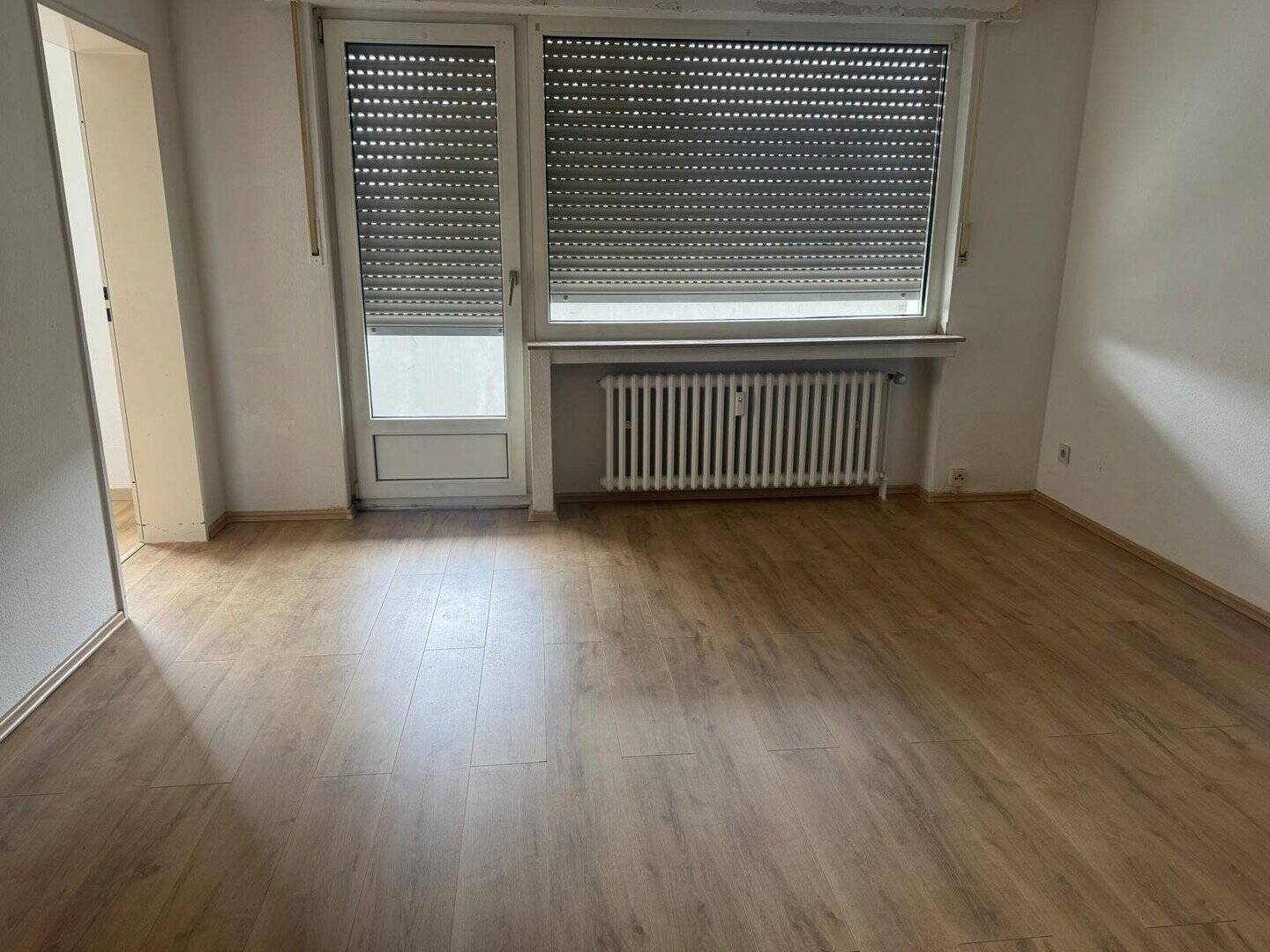 Helles Single-Appartement mit Balkon, 47269 Duisburg (Großenbaum Rahm)