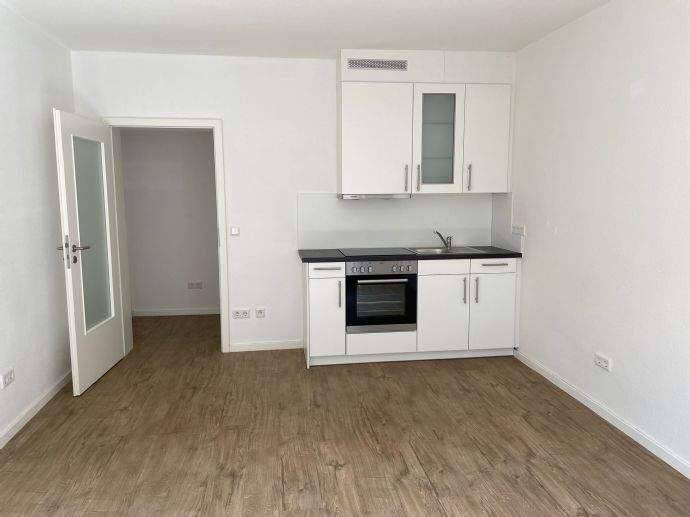 Renovierte 1-Zimmer Wohnung mit Küchenzeile in Nürnberg – Stadtteil Gärten h.d. Veste, 90408 Nürnberg (Großreuth h. d. Veste Gärten h. d. Veste Maxfeld Nordbahnhof Sankt Johannis)