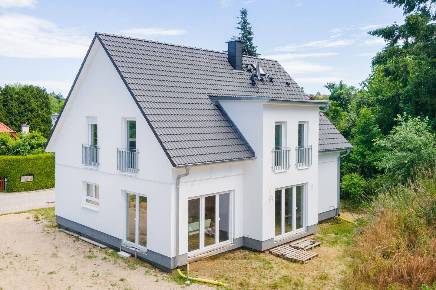 Einbauküche, Kamin, elektrische Rollläden, Garage: Modernes Neubau-Einfamilienhaus in Strausberg, 15344 Strausberg