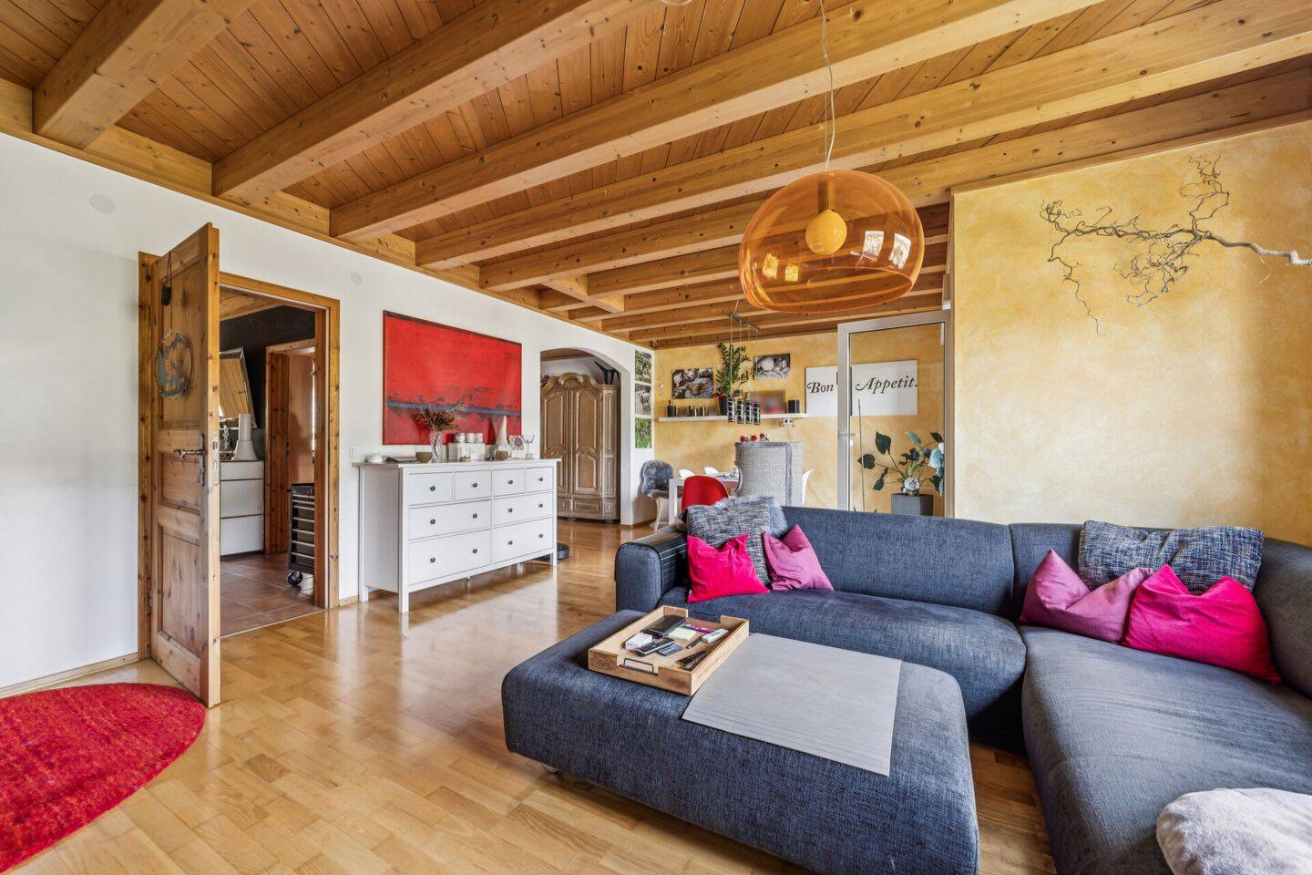 Attraktives Reihenhaus mit Traumblick – ca. 124 m², 4,5 Zimmer, Balkon, Terrasse, Wärmepumpe + PV, 79805 Eggingen