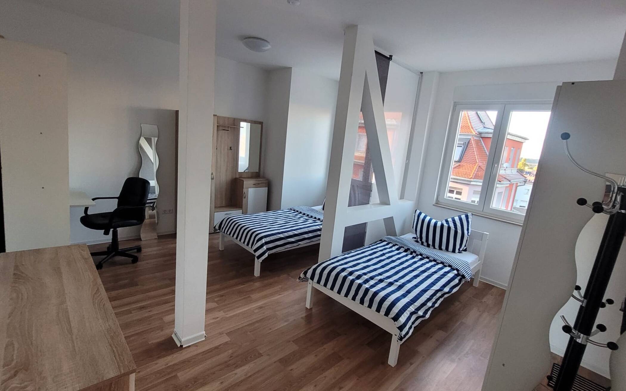 WG Zimmer Stuttgart – WG einfach finden bei urbanbnb – flexibel buchbar ab 1 Monat, 70188 Stuttgart (Mitte Ost)