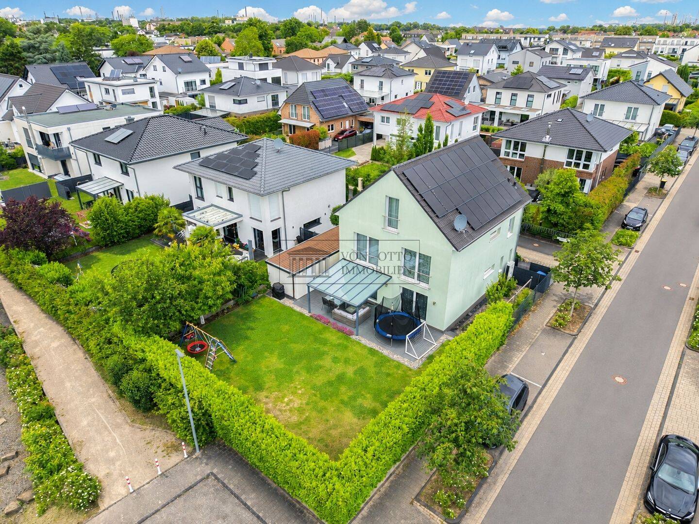 Ihre Familienresidenz: Modern, freistehend & mit eigenem Garten, 50389 Wesseling