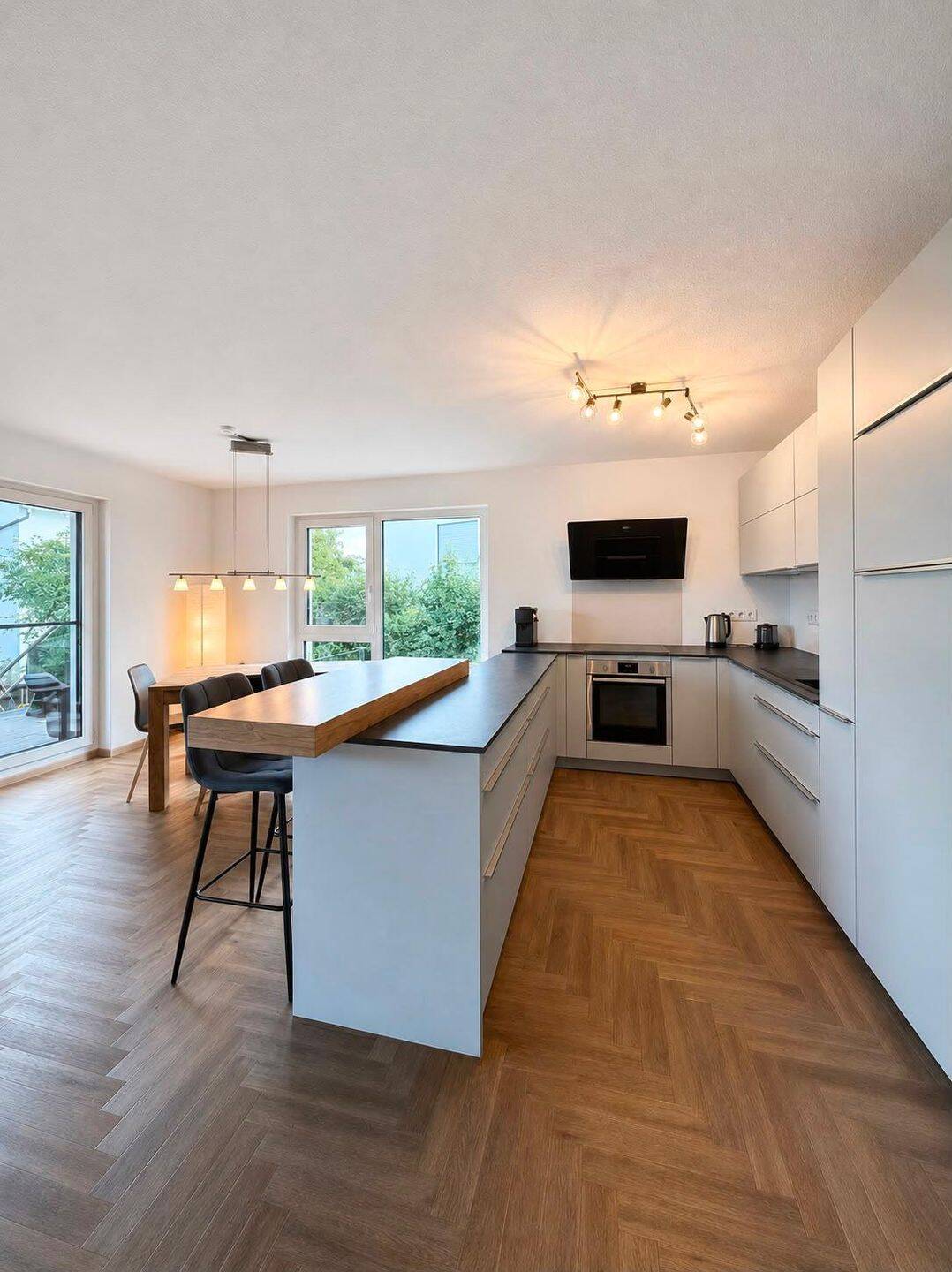 Moderne 4-Zimmer-Wohnung mit Garten, Terrasse und 2 TG-Stellplätzen in Kupferzell ab sofort zu verkaufen, 74635 Kupferzell