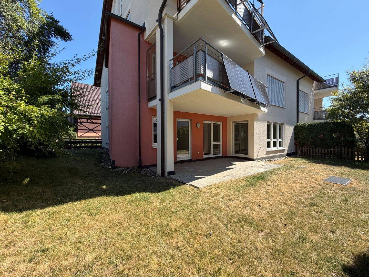 schöne 4 Zimmerwohnung mit Garten und Tiefgaragenstellplatz !, 71364 Winnenden