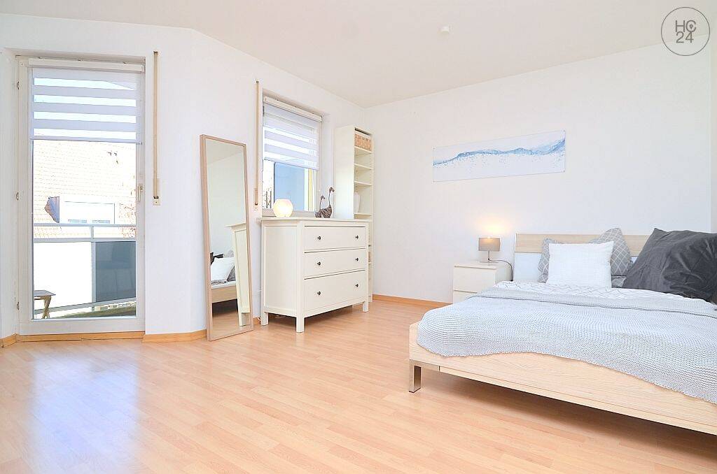 Modern möbliertes Apartment mit WLAN, Stellplatz und Balkon in Nürnberg Maxfeld, 90409 Nürnberg (Großreuth h. d. Veste Gärten h. d. Veste Maxfeld Schoppershof)