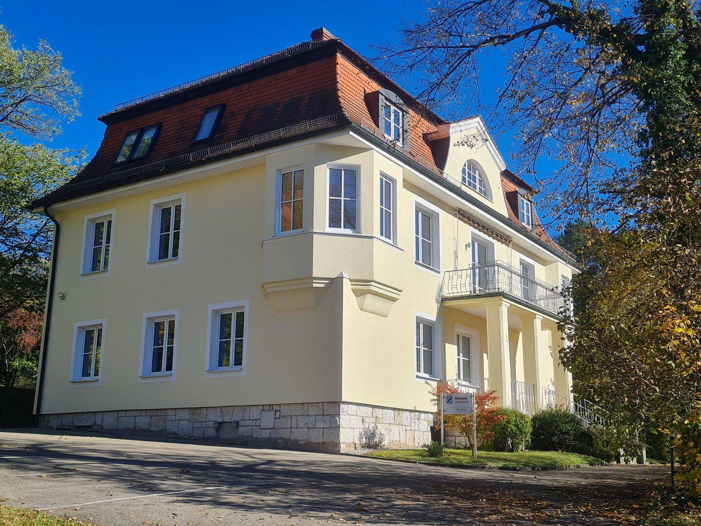 Großzügige, helle 4-Zimmer-Wohnung in Riedenburg, 93339 Riedenburg