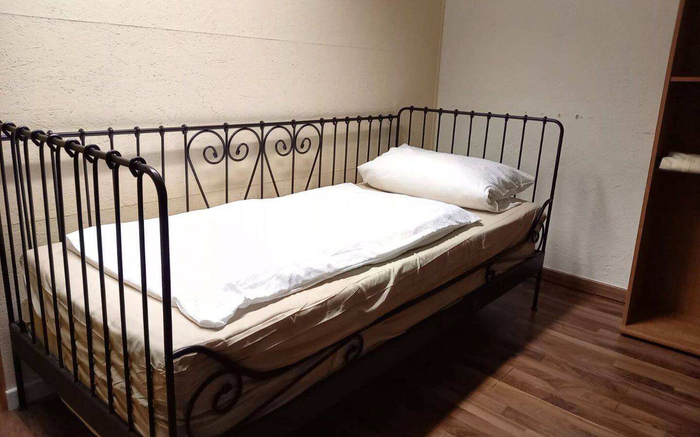 Monteurwohnung Stuttgart Korntal zum übernachten und Wohnen auf Zeit, 70825 Korntal-Münchingen