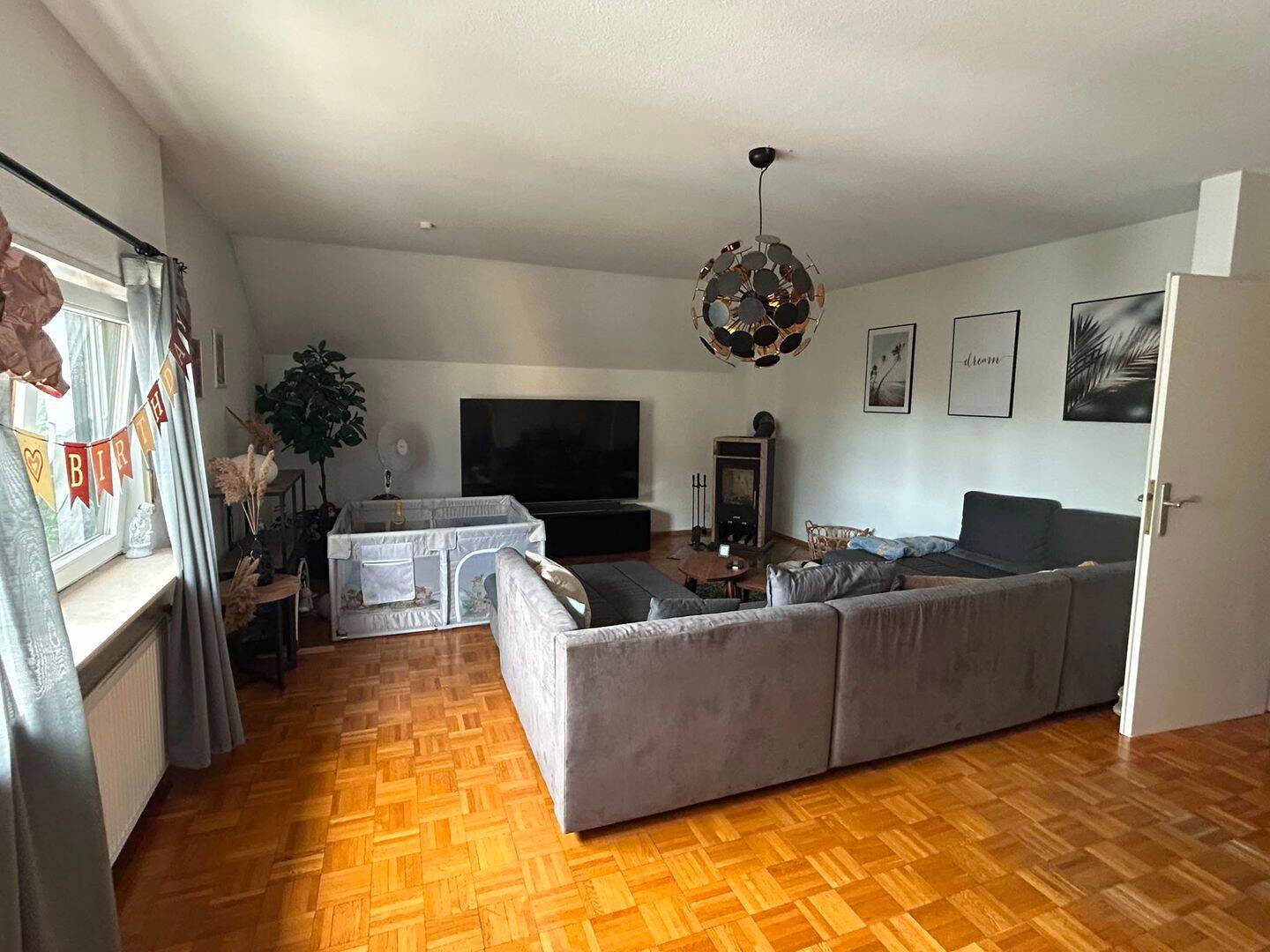 Wir suchen einen Nachmieter für unsere 4 Zimmer Wohnung in Hemsbach., 69502 Hemsbach