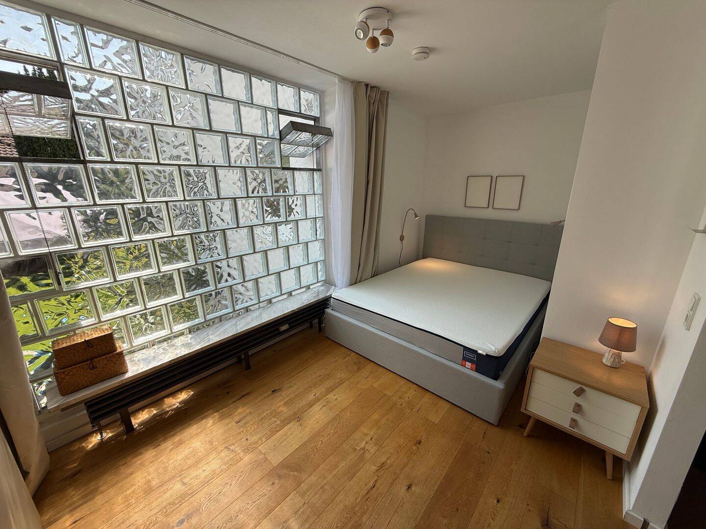 Stilvoll möblierte 2-Zimmer-Wohnung in Frankfurt Sachsenhausen Süd, 60599 Frankfurt am Main (Oberrad Sachsenhausen)