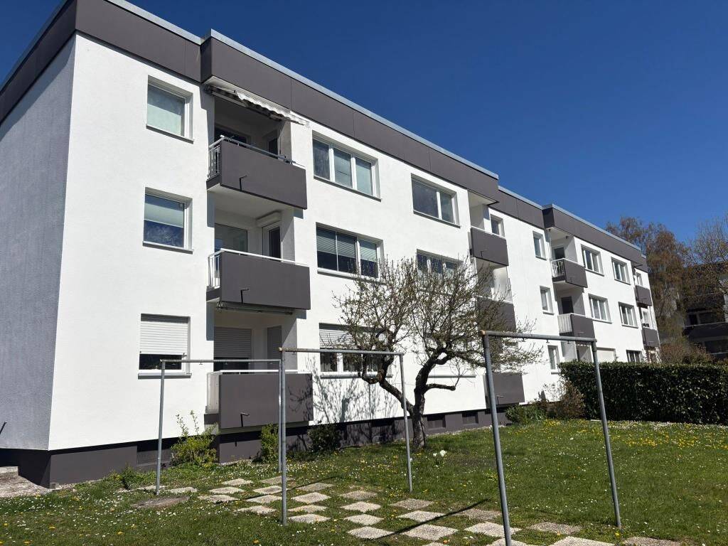 Sommeraktion!!!! Helle 3 Zimmer-Wohnung in Wiesbaden-Bierstadt!, 65191 Wiesbaden (Bierstadt Sonnenberg Wiesbaden)
