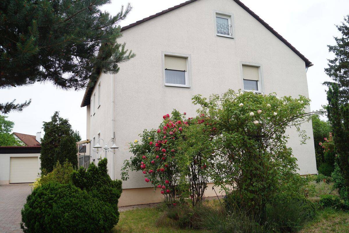 3-Zimmerwohnung im Zweifamilienhaus mit Gartennutzung, 92318 Neumarkt i.d. OPf.