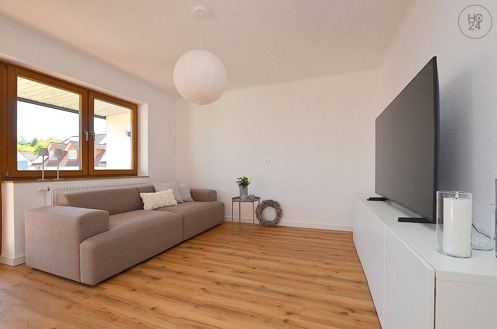 Exklusiv, hell und modern möblierte 2,5-Zimmerwohnung mit Wlan und Balkon, 97084 Würzburg (Heidingsfeld Heuchelhof Rottenbauer)