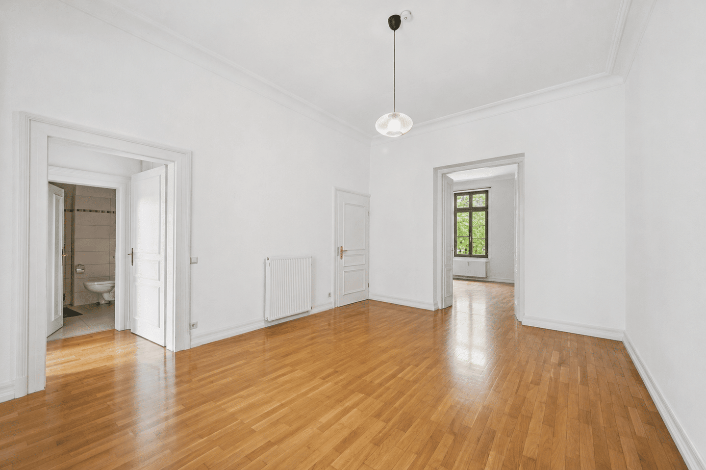 Gründerzeit-Altbau – bezugsfreie 4-Zimmer-Wohnung mit Balkon im Herzen der Bonner Südstadt