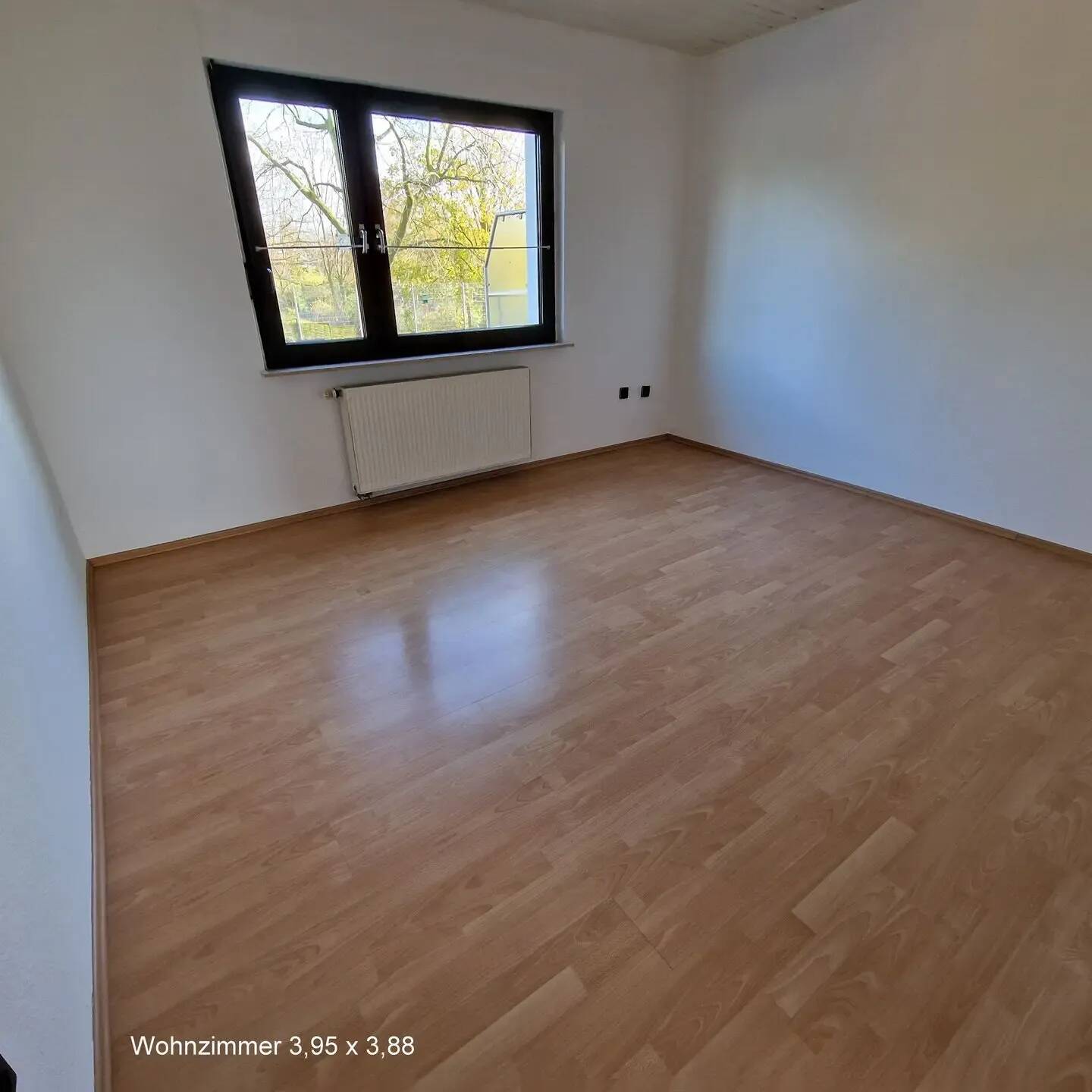Helle 3,5-Zimmer Wohnung im 1. OG in Oberhausen Alstaden, 46049 Oberhausen