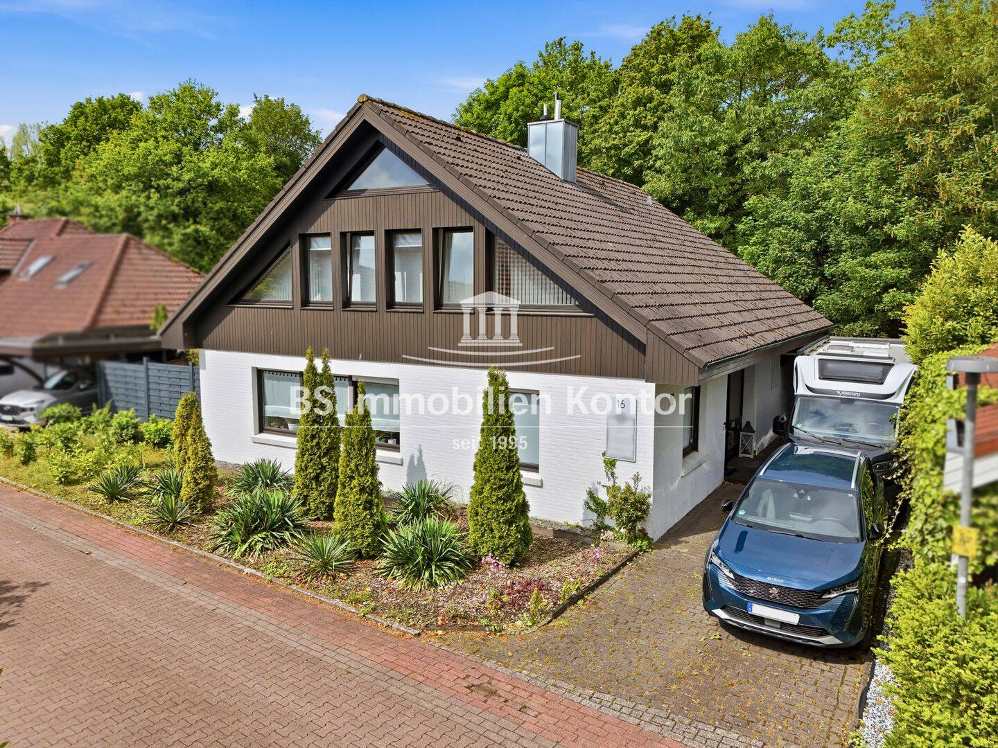 Komponistenviertel/Postdamm! Großes Einfamilienhaus mit Carport, Garten und Terrasse in bevorzugter Lage!, 48527 Nordhorn