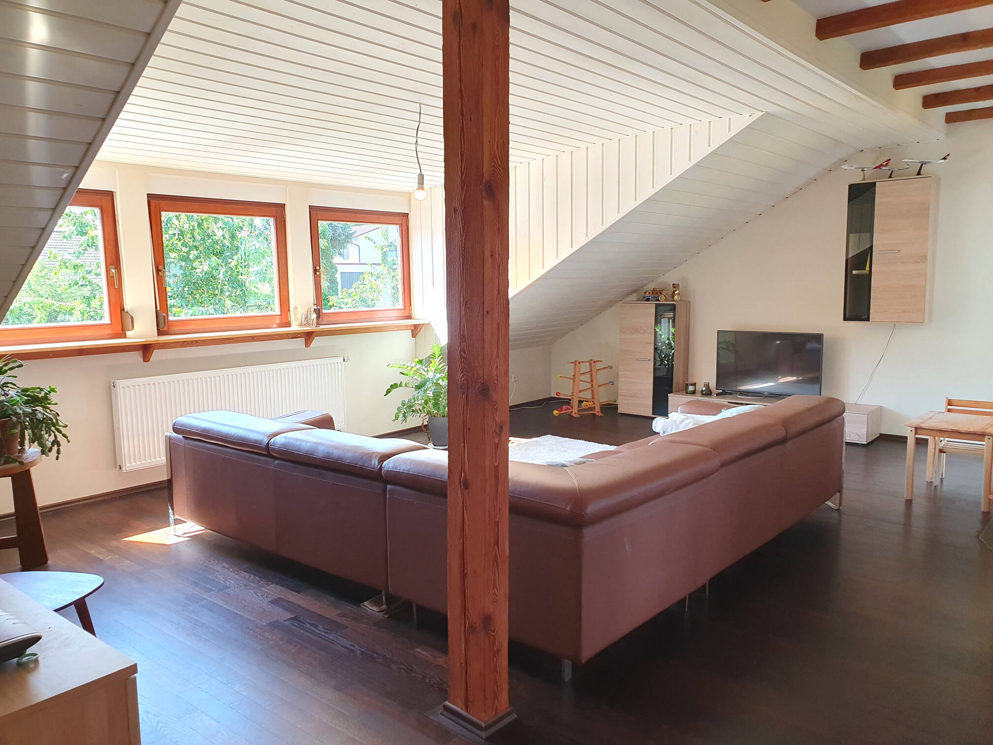 Helle und geräumige 4,5-Zimmer Wohnung mit Blick ins Grüne und großem Balkon, 91315 Höchstadt a.d. Aisch