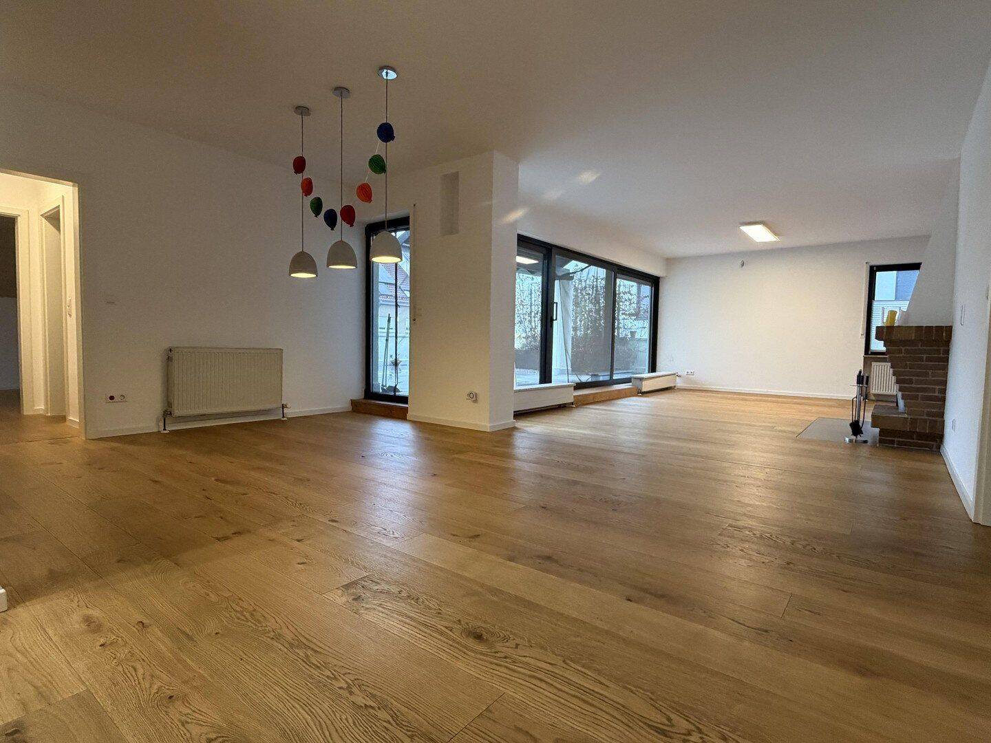 Exlusive 3-Zimmer-Eigentumswohnung mit ca. 150 m Wohnfläche, 76767 Hagenbach