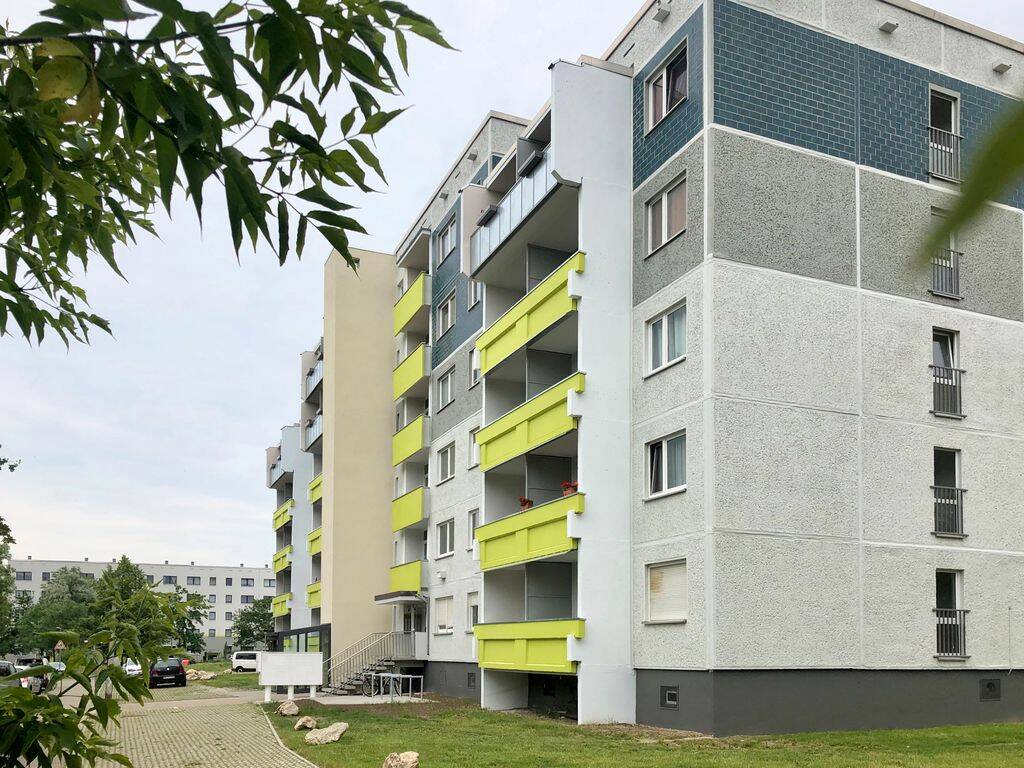 Für Azubis und Studenten: Apartment mit Singleküche ab Oktober!, 6132 Halle (Saale) (Ammendorf-Beesen Planena Radewell-Osendorf Silberhöhe)