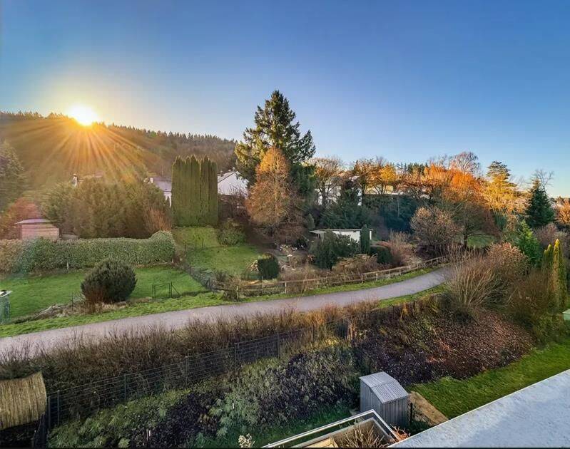 Exklusive, neuwertige Loftwohnung, Ruhelounge, große Südterrasse, Whirlpool, Sauna mit eigenem Wellnussbereich,  nahe an der Natur, 86482 Aystetten