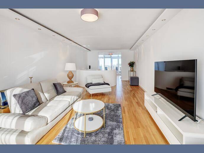 Möbliert: Charmantes, modernes Maisonette Penthouse, 80809 München (Milbertshofen-Am Hart Neuhausen-Nymphenburg Schwabing-West)