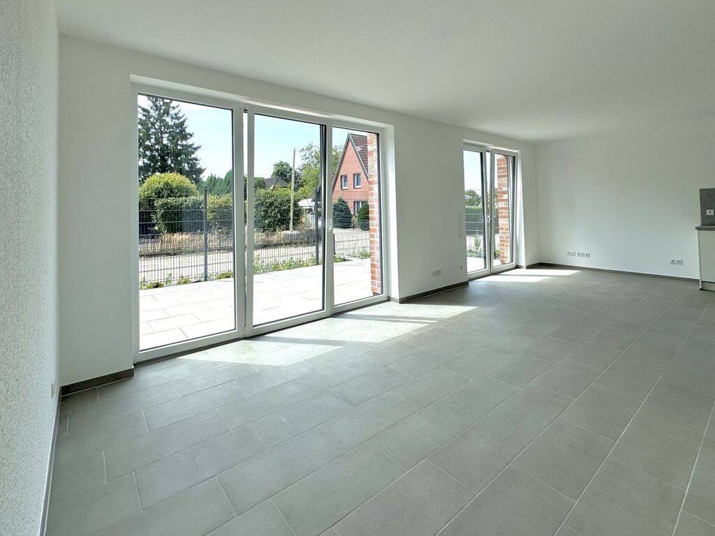 Erstbezug – Terrassenwohnung zur Warmmiete in Uelsen, 49843 Uelsen