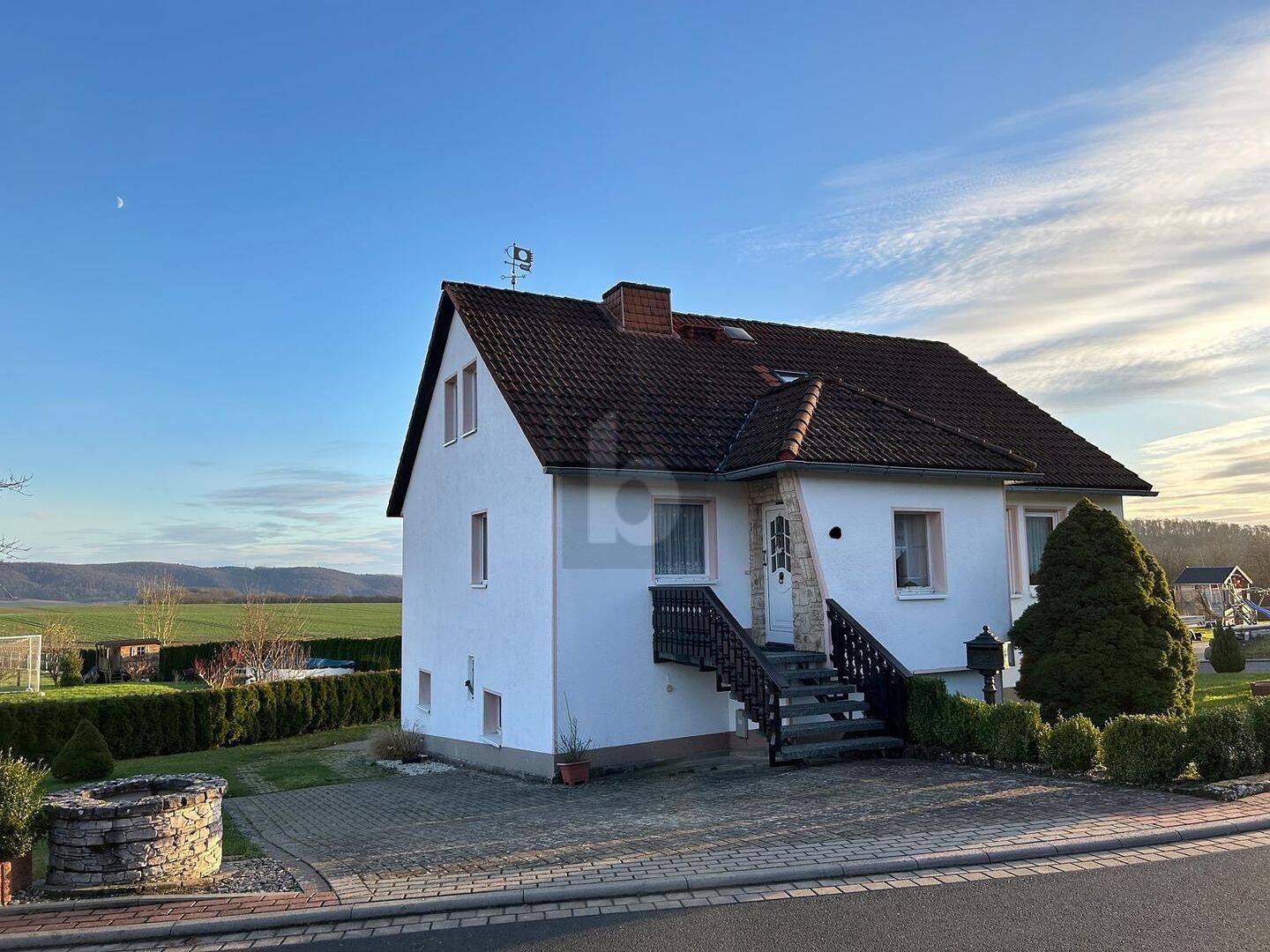 WOHLFÜHLHAUS MIT BLICK INS GRÜNE, 37308 Krombach