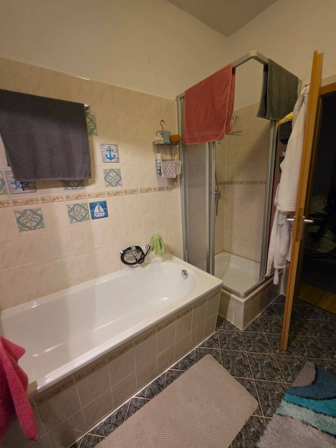 Dringender Nachmieter für schöne 3 Raum Wohnung in Magdeburg Sudenburg, 39112 Magdeburg (Leipziger Str. Sudenburg)