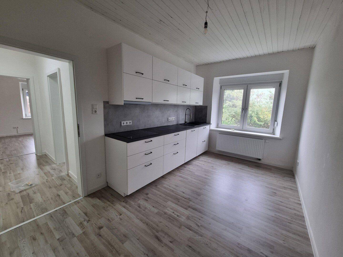 Ruhige, WG-geeignete 2-Zimmer mit neuer Einbauküche, 91522 Ansbach