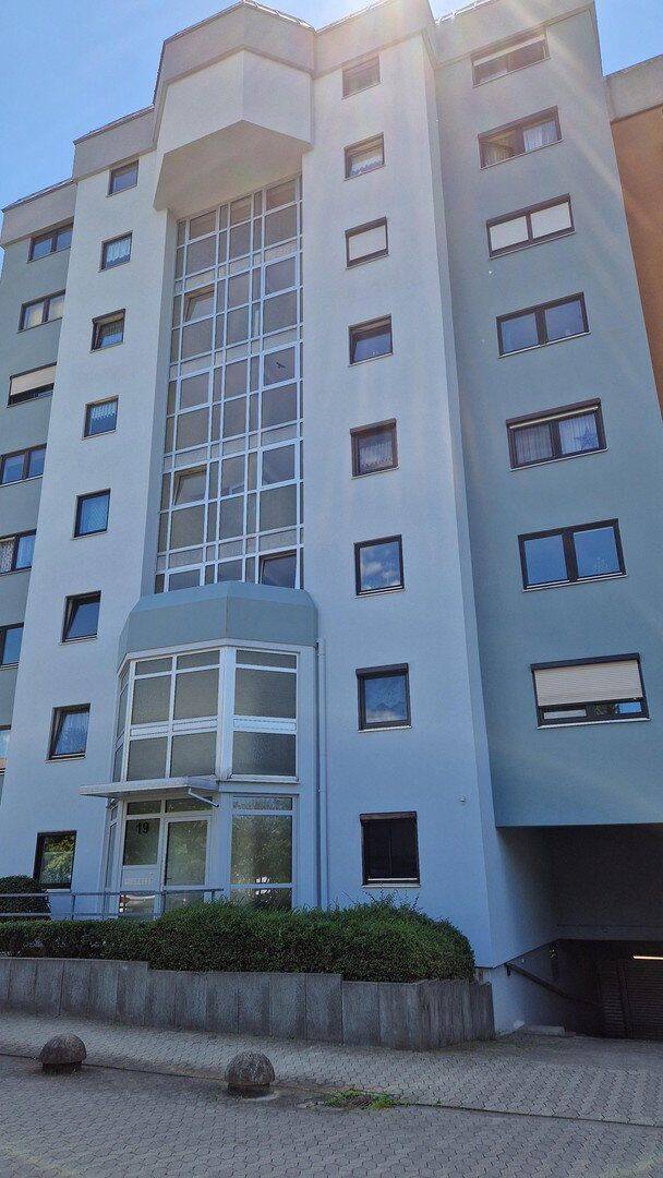 Ruhige, möblierte 1,5-Zimmer-Wohnung mit Südbalkon und TG-Stellplatz in Nürnberg-Wetzendorf, 90425 Nürnberg