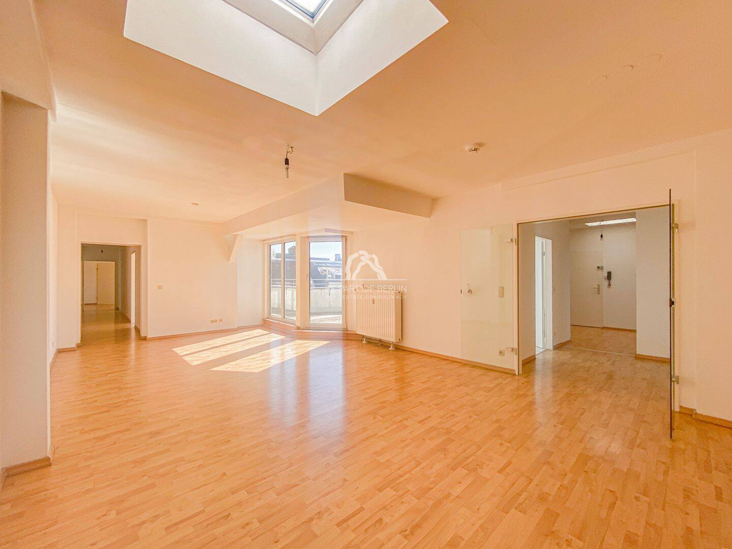 ÜBER DEN DÄCHERN MOABITS! LICHTDURCHFLUTETE DACHGESCHOSSWOHNUNG MIT TERRASSE&AUFZUG! PROVISIONSFREI, 10557 Berlin (Mitte Hansaviertel Moabit Tiergarten)