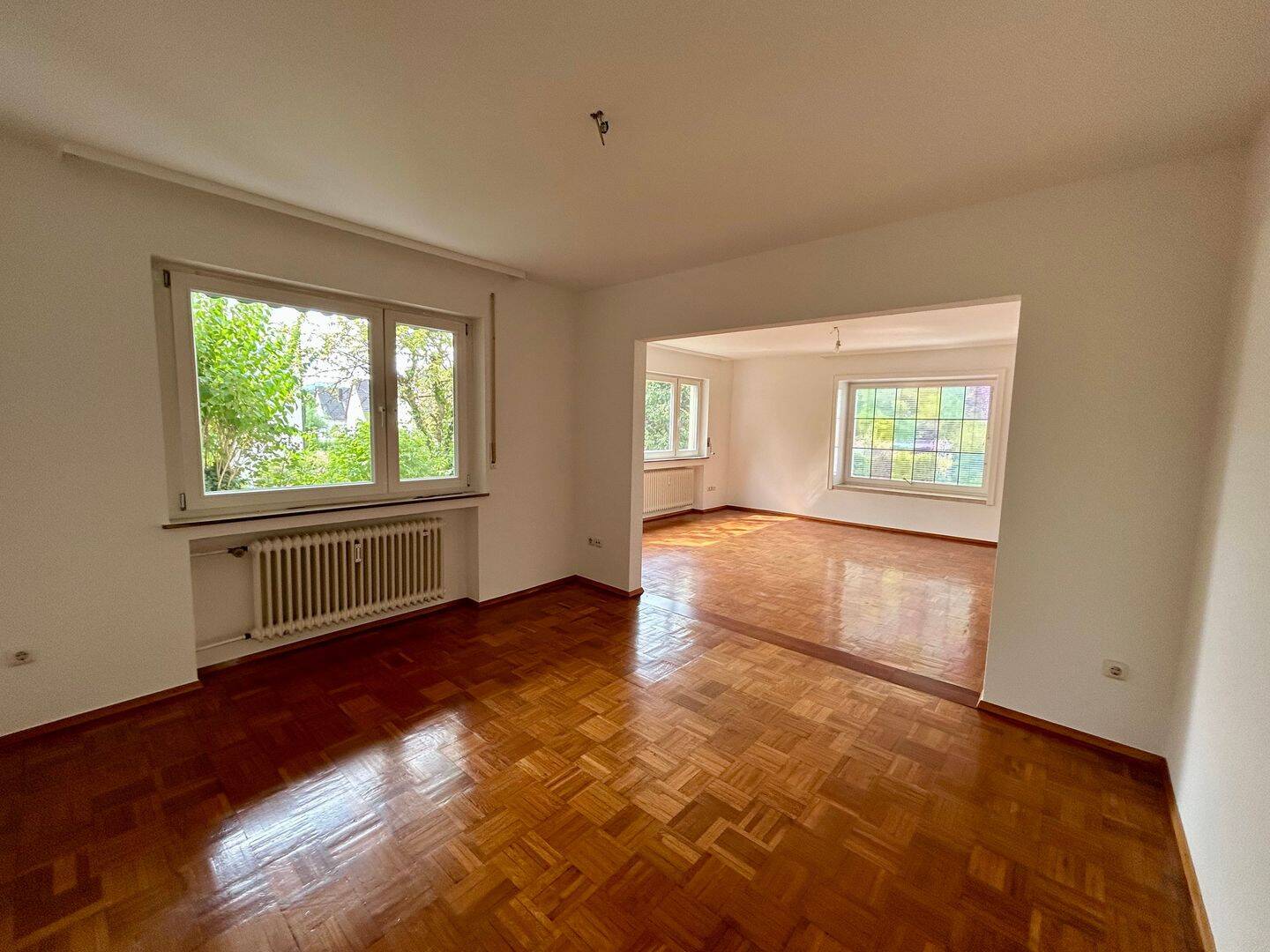 3,5 Zimmer Wohnung (auf 4 Zimmer erweiterbar) in begehrter und ruhiger Lage mit exklusiver Gartennutzung, 77704 Oberkirch