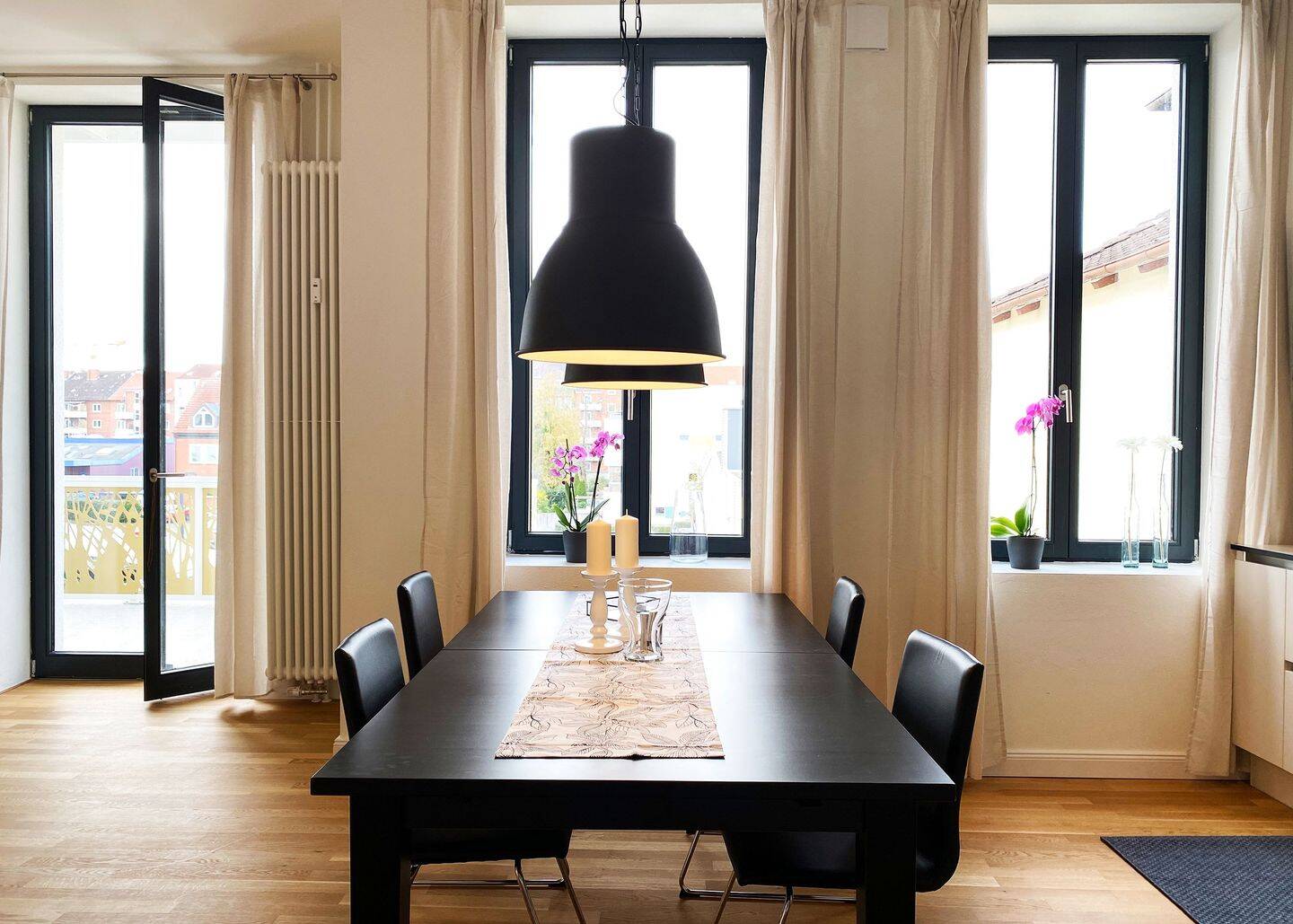 Moderne 2-Zimmer-Wohnung mit historischem Flair & 2 Balkonen, 24105 Kiel (Blücherplatz Brunswik Düsternbrook)