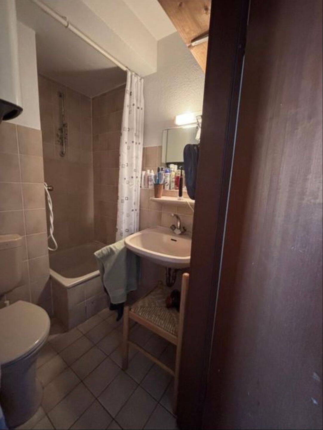 Mietwohnung, 1 Zimmer, 15 m², in Erlangen, 91054 Erlangen (Burgberg Erlangen-Nord Erlangen-Ost Innenstadt Sieglitzhof)