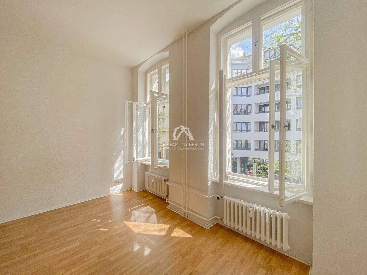 FAMILIENGLÜCK IN MOABIT! SCHICKE ALTBAUWOHNUNG IN TOLLER LAGE! GROßZÜGIGER GRUNDRISS! PROVISIONSFREI, 10559 Berlin (Mitte Moabit Tiergarten)