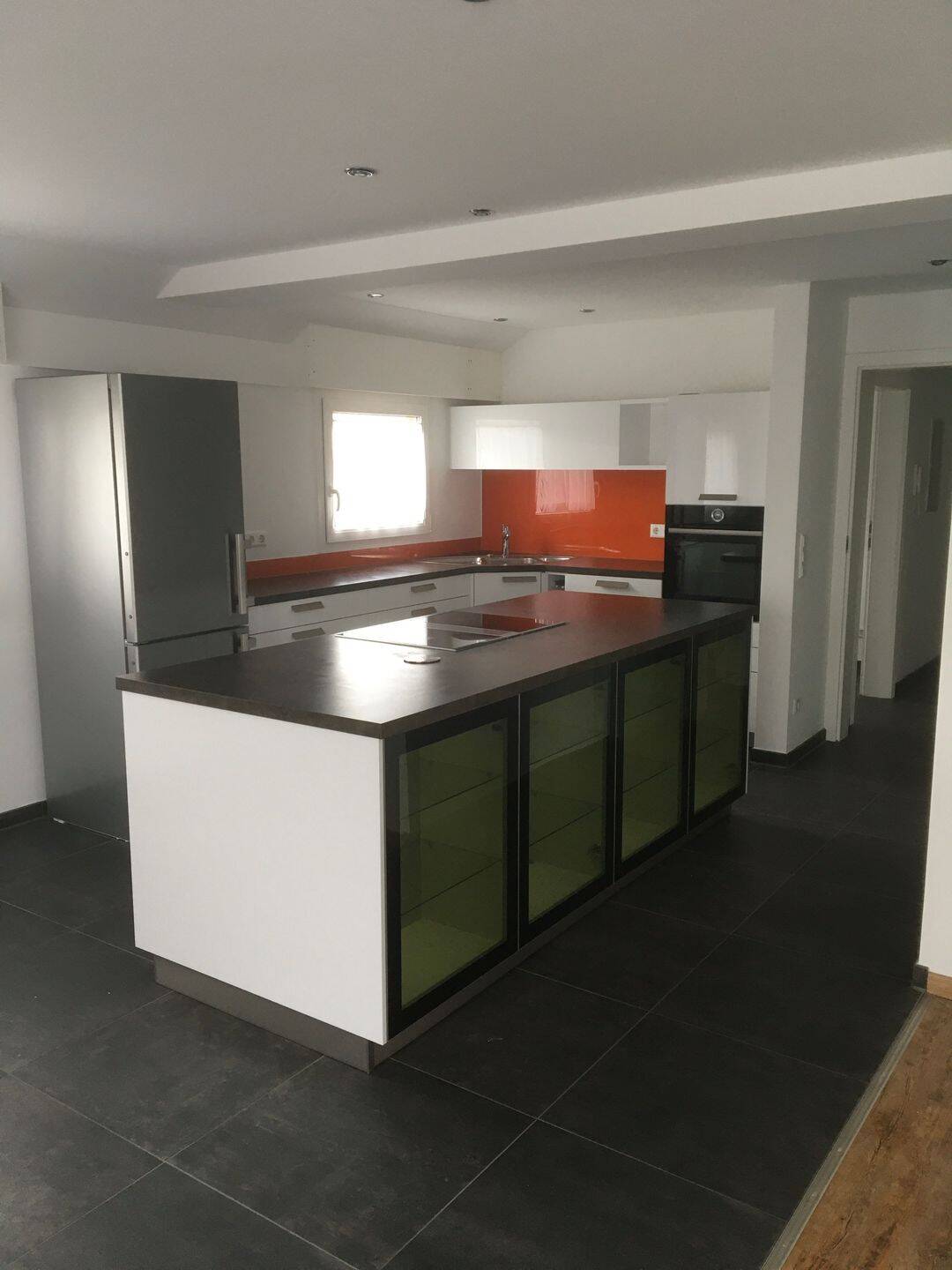 Exklusive, sanierte 3,5-Zimmer-Wohnung mit Balkon und Einbauküche in Rutesheim, 71277 Rutesheim