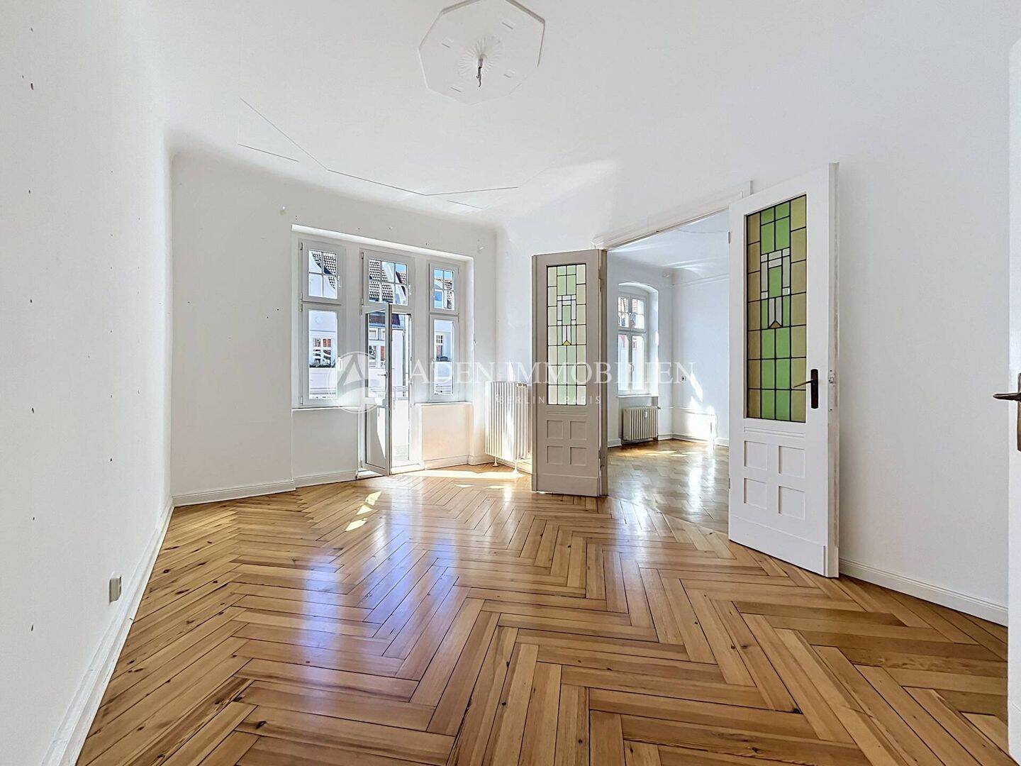 Fischgrätparkett & 2 Balkone – 3-Zimmer-Altbauwohnung mit 4-Zimmer-Potenzial!, 14059 Berlin (Charlottenburg-Wilmersdorf Charlottenburg Westend)
